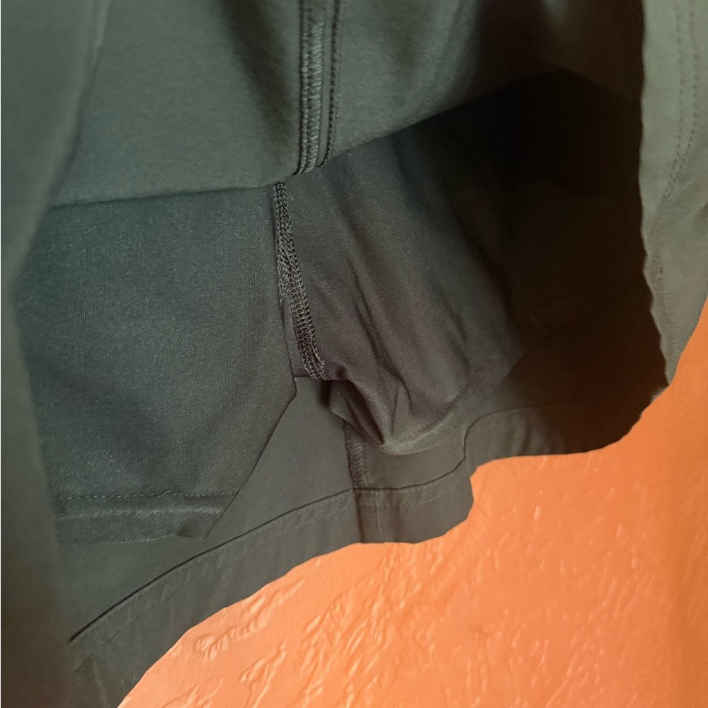 Eddie Bauer Black Buttoned Active Skort - Picture 4 of 5